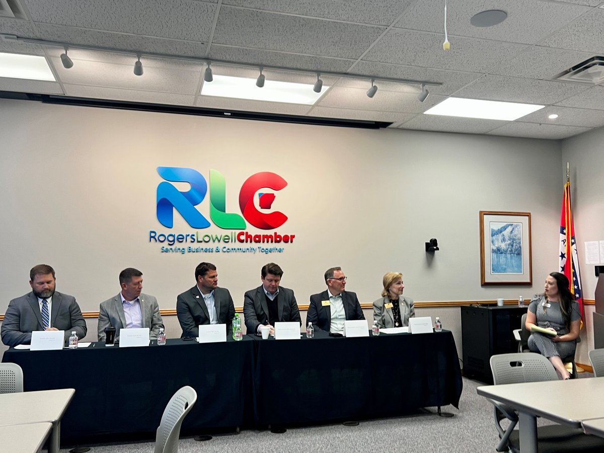 ARStateChamber's tweet photo. Thank you to @RLACC for hosting Conversations with Your Legislators this morning and to Sens. Bryant, @BartHester, @JimDotson_, &amp; Reps. Haak @rscottrichardso, &amp; @BritMcKenzieAR for participating in such a dynamic panel discussion. It was a packed room! https://t.co/x4kjwHUJCx
