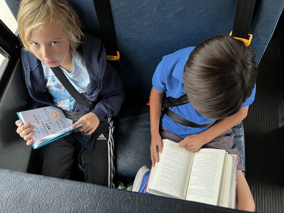 Prepared for a reading emergency!  As soon as we sat down on the bus. My heart is happy! ⁦<a href="/CajonValleyUSD/">CajonValleyUSD</a>⁩ ⁦<a href="/Fuerte_Falcons/">Fuerte Falcons</a>⁩ #BeMoreFuerte