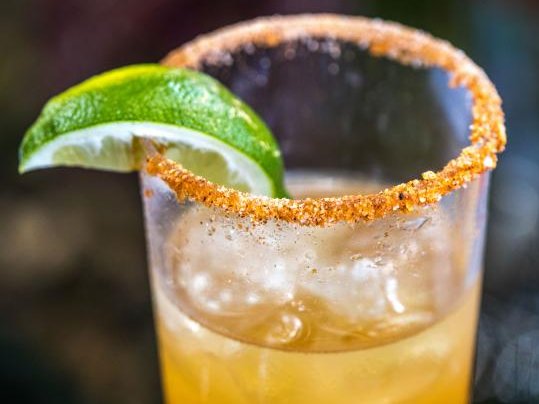 BryBad_'s tweet image. Feliz Cinco de Mayo! Those French forces never stood a chance! 😎

...also, enjoy your tacos and margaritas today! 🌮🍸

#celebrate #CincoDeMayo #BeSafe