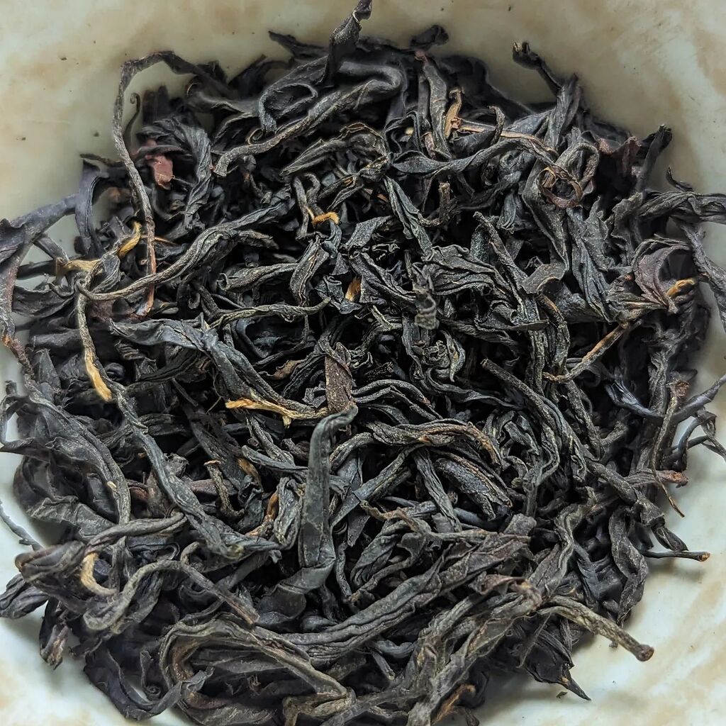 qaantar's tweet photo. Last of a red tea for today's stream, with all the usual things... Going to finish up Chainsaw Man arc today, too! At https://t.co/3bsNpAdmn6 #tea #japanese #manga #chainmaille #csm #chainsawman #dragonball #fma #fullmetalalchemist #ykk #yokohamakaidash… https://t.co/IqwYIJslIz https://t.co/GG39Q9NZAy