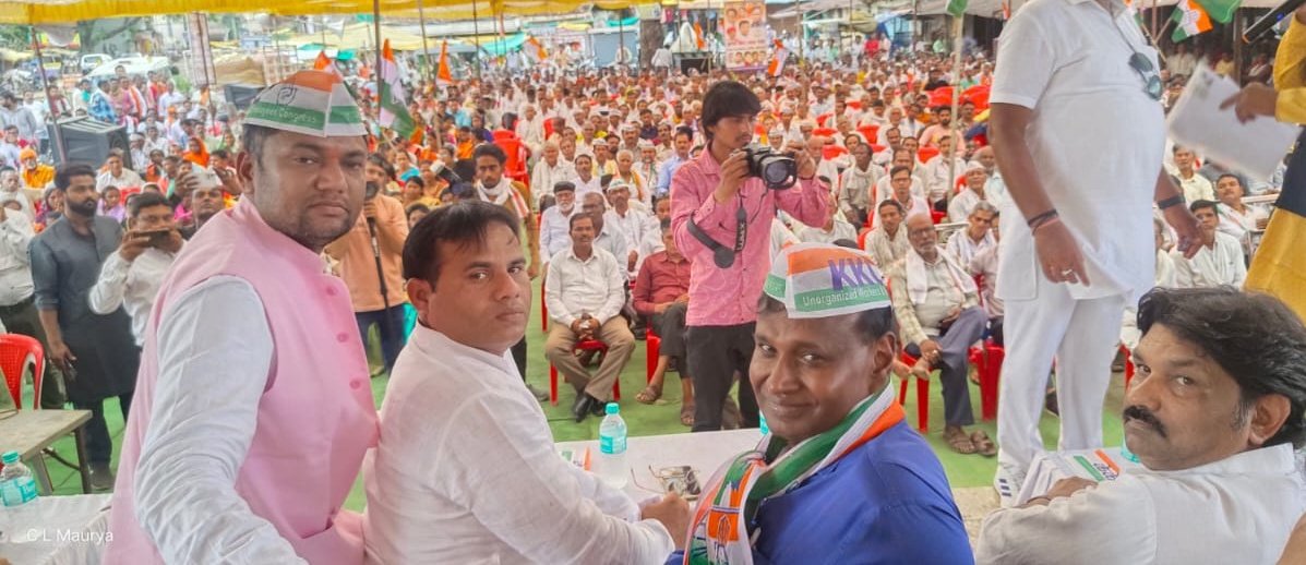 javedkh79296811's tweet photo. आज #केकेसी के राष्ट्रीय चेयरमैन माननीय डॉ उदित राज जी, मध्यप्रदेश के कटंगी में @kkc_mp के प्रदेश चेयरमैन @iAsbisen जी की अध्यक्षता में अयोजित #हल्ला_बोल_न्यायरैली को संबोधित किया। https://t.co/PZQt8BFf8Z