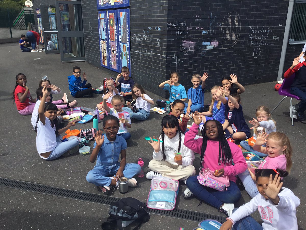 JewellAAT's tweet photo. We have had a brilliant day celebrating the Coronation of King Charles III! The children took part in lots of Coronation activities, had fish and chips and took part in our sponsored bounce! https://t.co/UYhQBAQUA4
