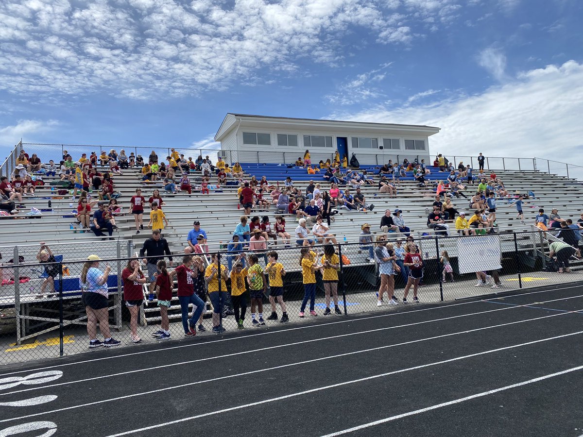 BenCollins_AD's tweet image. Great to host Karns elementary field day. A lot of future Beavers having a blast! 
#damstrong