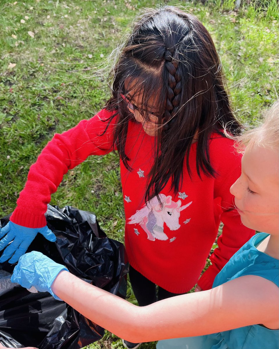 Mrs. Walker (@mrswalkerocsb) on Twitter photo Caring for God’s Creation by participating in #CleanUpTheCapital 💚🌎 <a href="/StAnneOCSB/">St. Anne School</a> <a href="/StAnneECO1/">St. Anne ECO Team</a> <a href="/ocsbEco/">ocsbECO</a> Caring for God’s Creation by participating in #CleanUpTheCapital 💚🌎 <a href="/StAnneOCSB/">St. Anne School</a> <a href="/StAnneECO1/">St. Anne ECO Team</a> <a href="/ocsbEco/">ocsbECO</a>