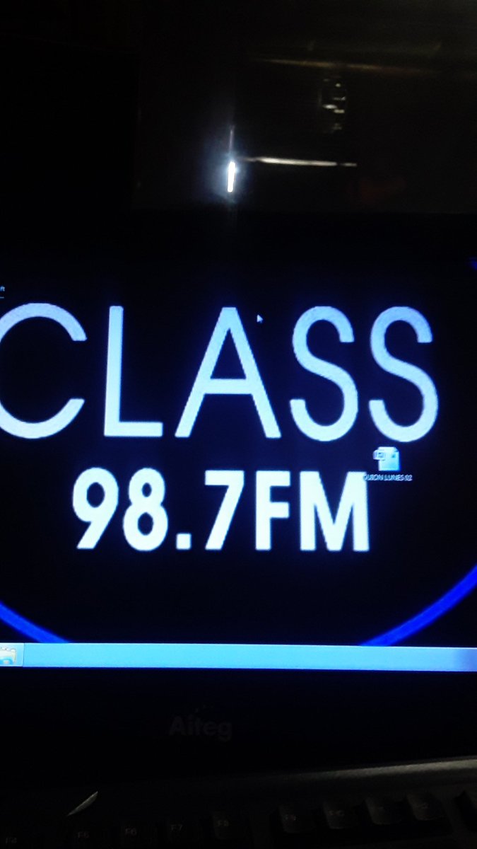 ArturoC69755641's tweet photo. #Cojedes| Al aire el programa "La Elite de la Radio", conducido por el periodista @ArturoC69755641. A través de @Class987FM. Sencillamente somos gente de radio..! #may05 @tomaraujo28051 @InnVenezuela @YulisbethYrigo3 @yusmarojimenez @lilibethsandov @pedrolinares01. https://t.co/TP2NHJjzZW