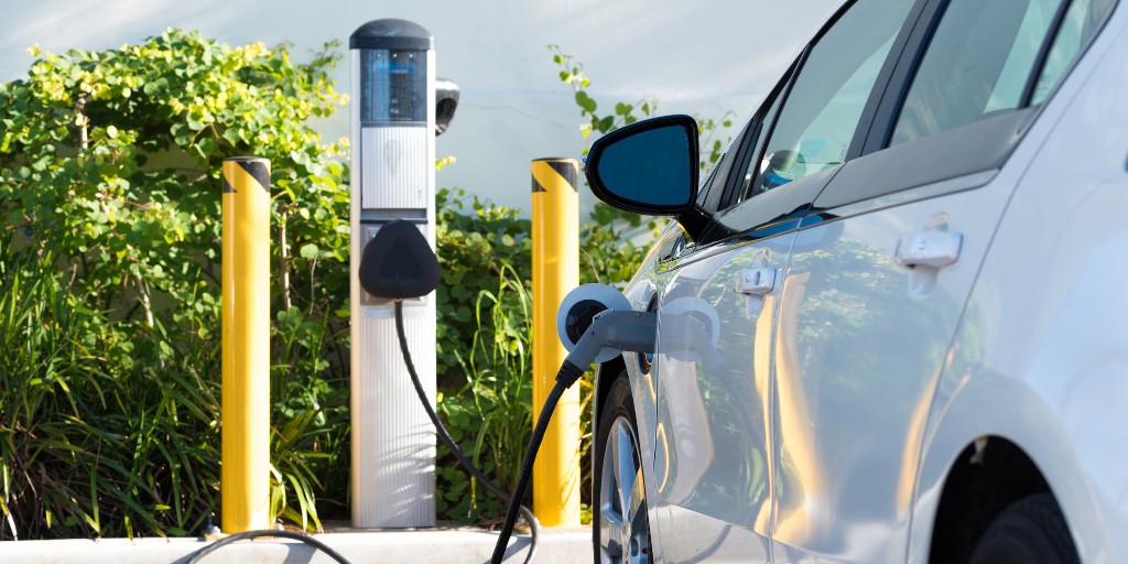 🚗⚡Want to know more about #EV❓ Check out this handy resource👇 electriccarguide.co.uk Find out more about... ⚡Home installation ⚡Office for Zero Emission Vehicles (OZEV) grants ⚡EV options for your business ...and more. #ElectricVehicles #carbonemissions #climatechange
