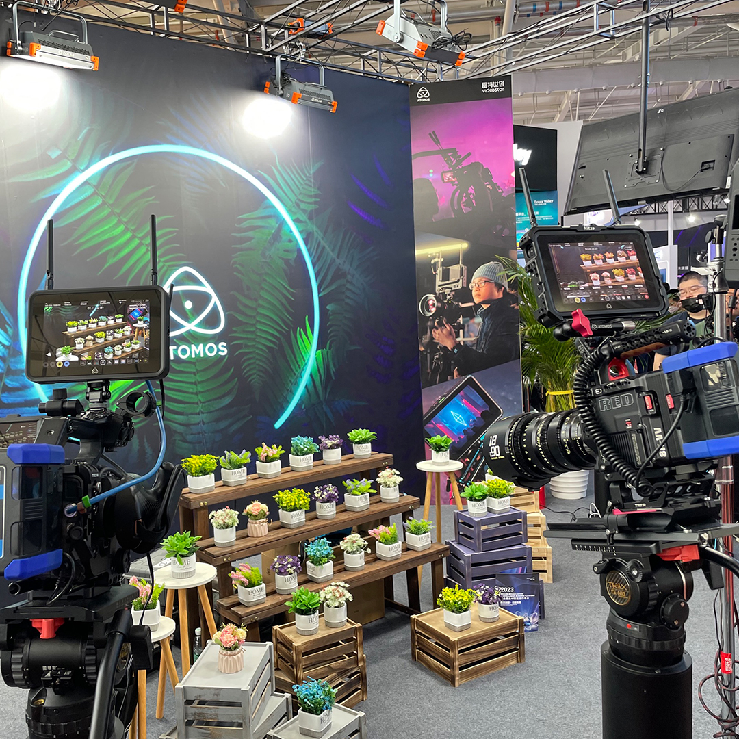 AtomosGlobal's tweet photo. Thanks to everyone who joined us at the Content Broadcasting Network (CCBN) exhibition, the first large-scale exhibition in China in 3 years. CCBN showcases the latest innovations in broadcasting technology and content creation.
#ATOMOSCONNECT #ShogunCONNECT #CCBN #CCBN23 #R3D https://t.co/1VwYS3eMNG