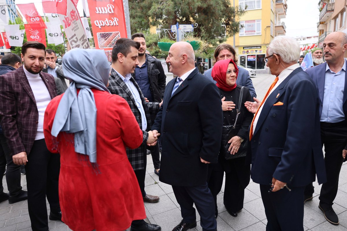 caglayancgty's tweet photo. 📍Darıca

Yanlış olmasın miting değil irtibat bürosu açılışı😎 https://t.co/dvNYO0KlgZ