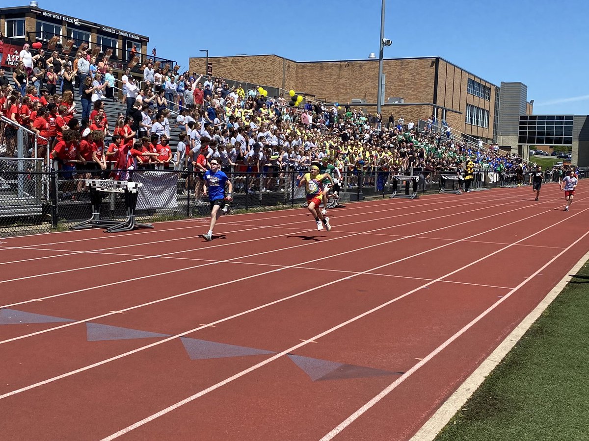 Larry Hook tweet media