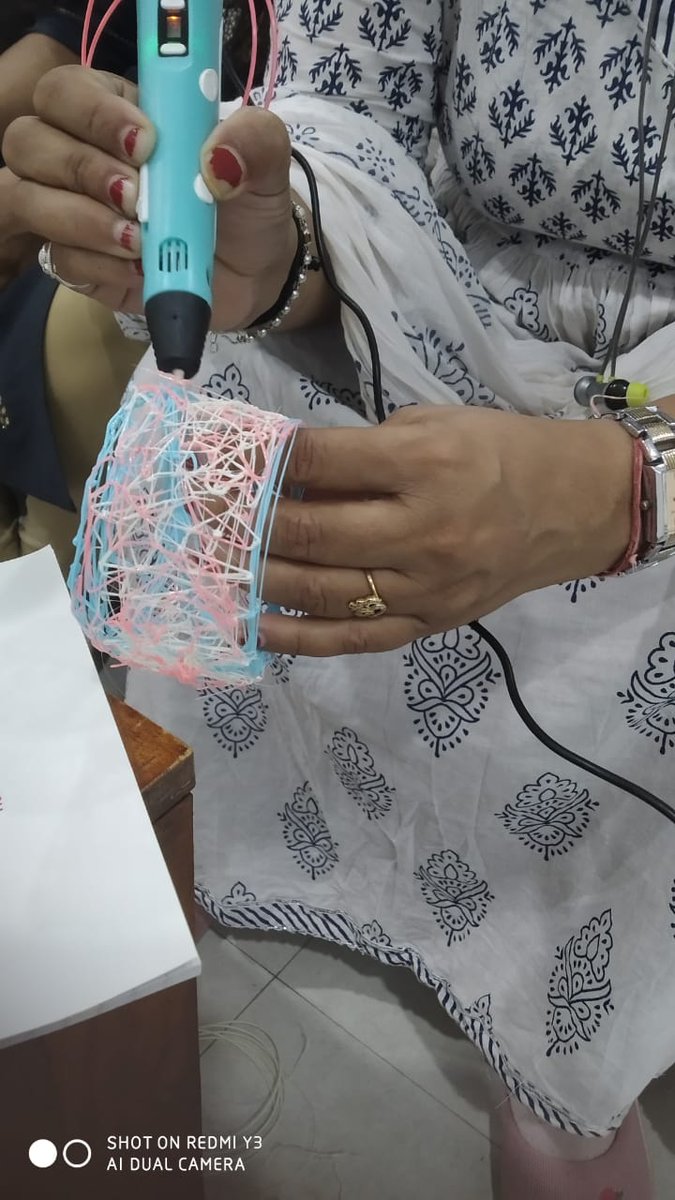 RajStembotix's tweet photo. Innovation club training Day 3 on #3Dpen #ARglobe #AI #Agri_Tech #Advance_science_kit at Regional Science Center, Patan for communicator of district science community center @RscPatan @AmitShah @InfoGujcost @narottamsahoo @vnehra @STEMbotix @InnoClubCHE https://t.co/KWUFySBI94