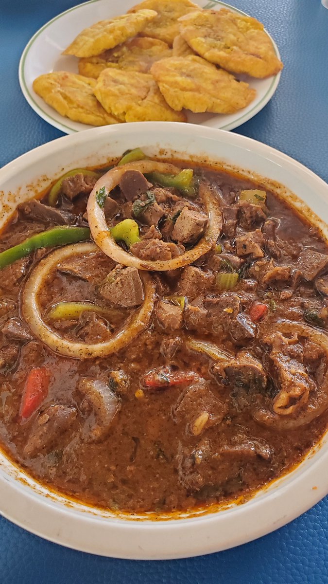 Roycontrol's tweet photo. No es posible ir a #Montecristi y no probar el chivo liniero, es algo voluntariamente obligado. Y como buenos dominicanos haciendo turismo interno, volvimos a #Cocomar para disfrutar de un pipián de chivo liniero. https://t.co/aSc0uoW35X