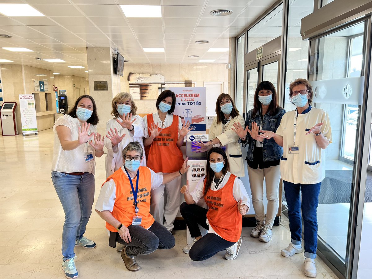 BesoliCodina's tweet photo. Tots junt pel Dia Mundial de la Higiene de Mans!!!
#HandHygiene #HandHygieneDay 
#infectionprevention @salutcat https://t.co/OWxvOLpexD