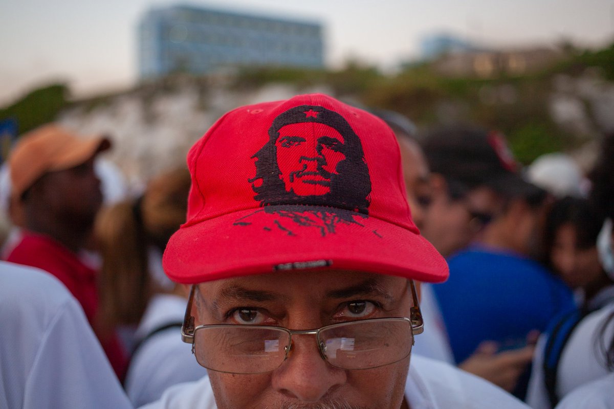 Enro_GD's tweet photo. Y así viví este 1ro de Mayo (que en sí es 5) pero que se vivió como el más genuino de los 1ros. 

© Fotografías de Enro/ Cubadebate.
@cubadebatecu @RandyAlonsoFalc
#photojournalism https://t.co/QU5WwdW39Z