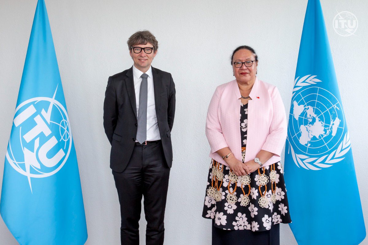 tlamanauskas's tweet photo. Pleasure to meet 🇹🇴#Tonga Minister of Foreign Affairs @fekita_u &discuss
-#DigitalConnectivity crucial to overcome remoteness in the #Pacific
-fighting #ClimateCrisis🍃
-robust #emergency telecoms& #EarlyWarning systems⚠️
#FurtherTogether #LeaveNoOneBehind #LeaveNoOneOffline https://t.co/aHOnStdDrG