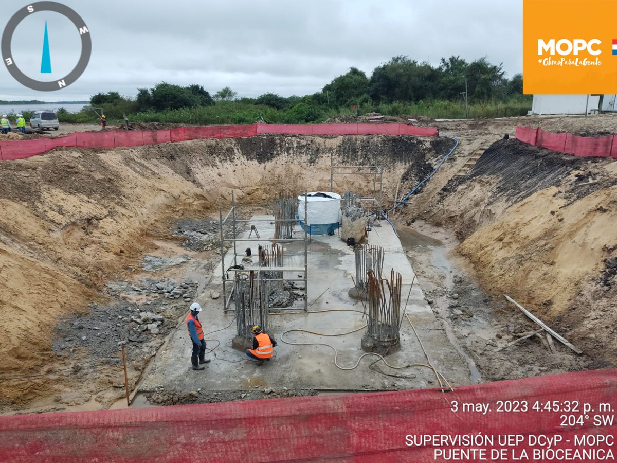 mopcparaguay's tweet photo. Con una ejecución general del 15,53%, sigue la construcción del puente de la #Bioceánica en ambas márgenes del río Paraguay, entre las ciudades de Carmelo Peralta 🇵🇾 y Porto Murtinho 🇧🇷.

Más 👉 https://t.co/57FuzCgxPd

#ObrasParaLaGente 🇵🇾 https://t.co/IqZB5Wr06E