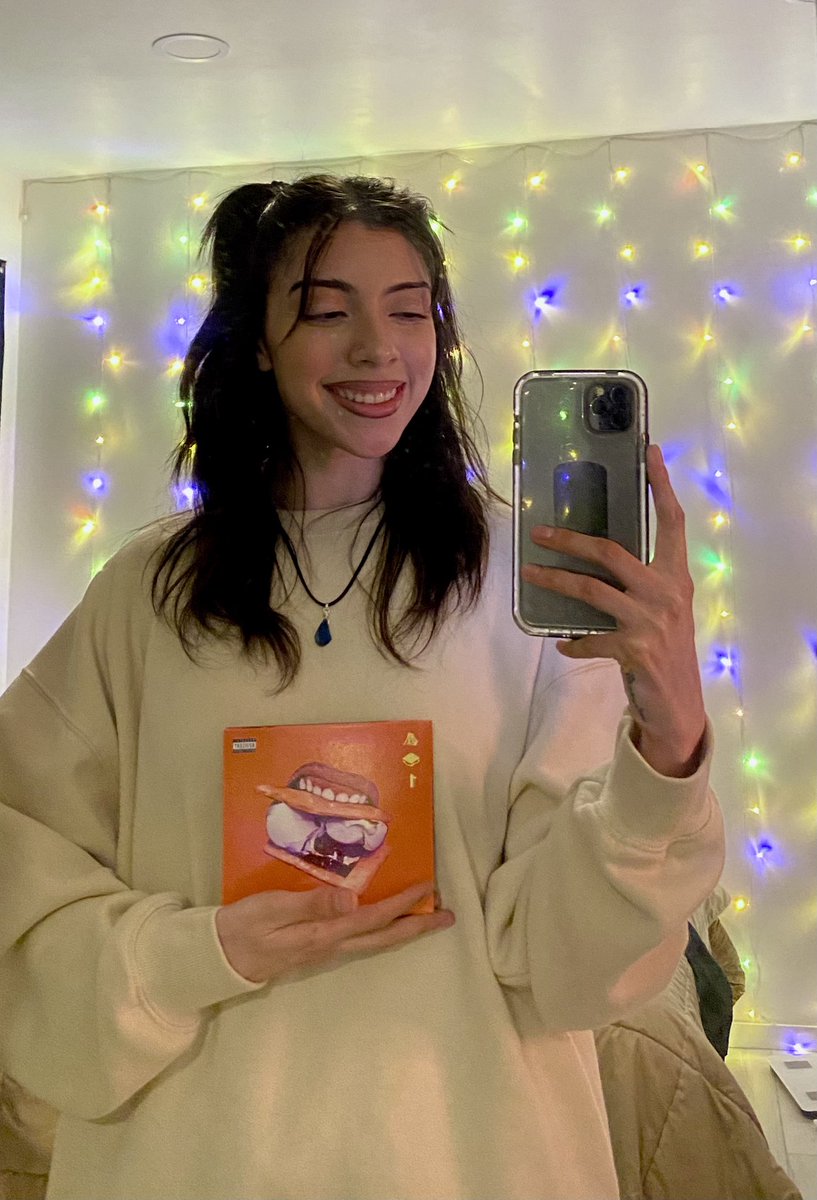 LUCY CAMP tweet media