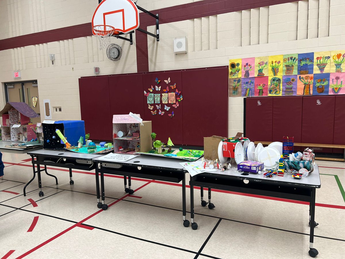 LorenvillePS tweet media