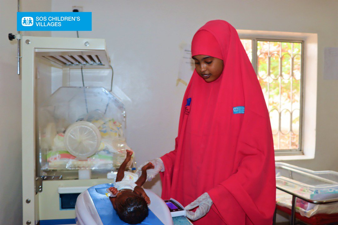 SOSCVSomalia's tweet photo. Happy International Midwife Day!From evidence to reality, midwives make a difference every day,Today we celebrate the heroic efforts of midwives at
@SOSCVSomalia
Mother and Child Hospital. Thank you for your dedication and tireless work to ensure safe births and healthy families. https://t.co/8nGeGcONBD