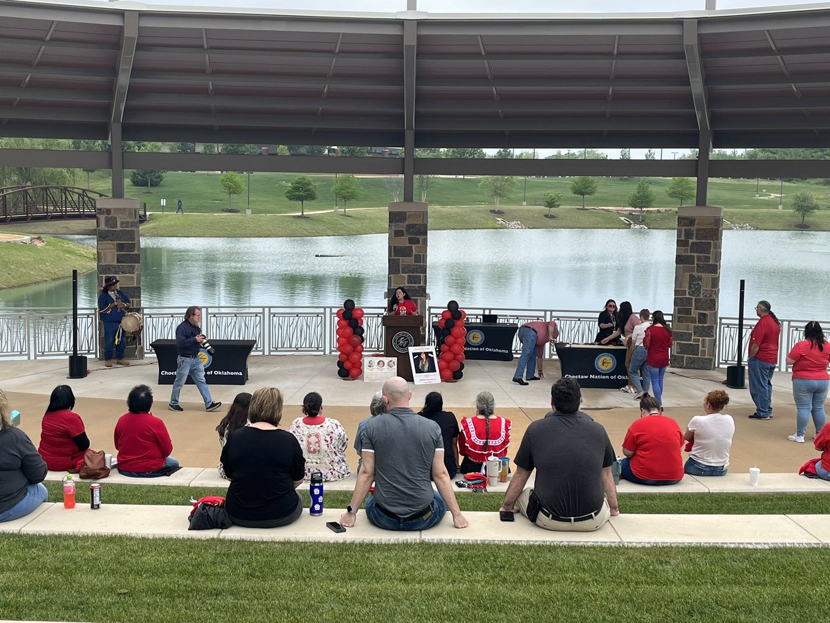 Missing Murdered Indigenous Women-Chahta’s Karrisa Hodge tells the crowd about the foundation. 

#MMIW #MMIWG2S #MMIP #mmiwawareness2023