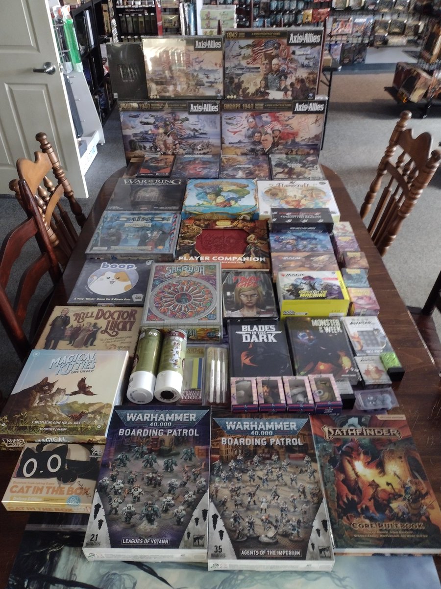 IgaRgames1's tweet photo. By the power of our Distributors ...  WE HAVE NEW (&amp; Restock) Product!!!
But we definitely want to spotlight the gorgeous:
Masters of the Universe: The Boardgame designed by Leo Almeida &amp; Michael Shinall &amp; published by the artisans o/t HUGE game, @CMONGames!  This is a beautiful- https://t.co/96Z0ttHjdt