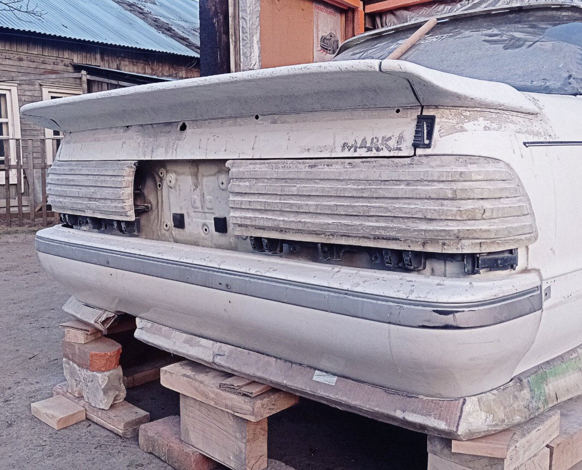 informal081's tweet image. Выглядит довольно неплохо вообщем.
Накладки будут пластиковые(притемнëнные) как оригинальный козырëк👌
#jzx81 #MARKll #HitoshiWorks