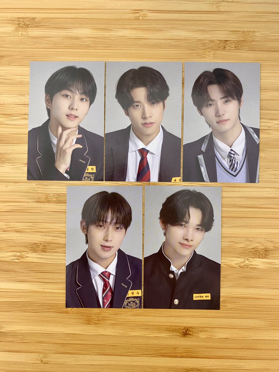 reverieofjay's tweet photo. ‼️ ENHYPEN GIVEAWAY ‼️

4 winners of PHP50 GCash and a PC of your choice from 4 different sets.

SET A: Binder Note
SET B: Photo Frame
SET C: 2023 GGU GGU 
SET D: 2023 GGU GGU Weverse POB

𓄲 MBF me
𓄲 RT &amp; Like this post
𓄲 Reply with your fave OT7 photo
𓄲 Ends on 5/10

🩵 https://t.co/iwYqSDBeFq