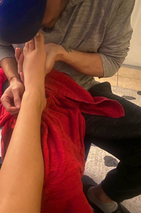 GoddessRavenXXX's tweet photo. You wish you could touch, sniff, and lick my smelly, sweaty feet after a 5 mile run. 🦶💦😈

Findom Finsub Beta Simp Humiliation Cashcow Cashpig Feet PrettyFeet Soles Walletslave HumanATM Chasity Blackmail FemDom Domme Dommes Sub HumanWallet Cuck Cucks Fincuck Cuckold Whalesub FinD Goddess