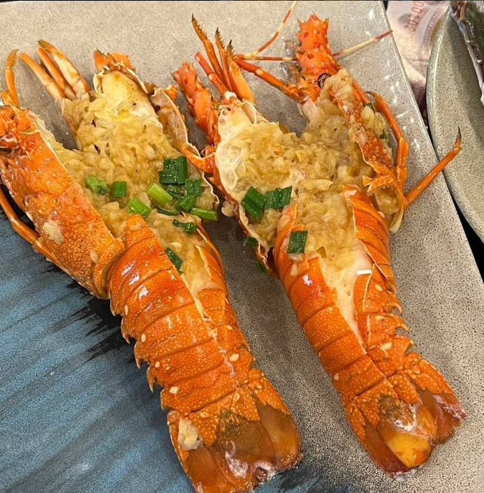 StarTraderVN's tweet photo. "It takes something to lose people to realize that ordinary days are happy"#vegan #vegancooking #japanese #food #foodie #foodstagram #foodporn #foodphotography #instafood #japanesecurry #tofukatsucurry #instagram #veganfood #instagram #thefeedfeed #goldenretriever #dogs https://t.co/fNpYCnmprb