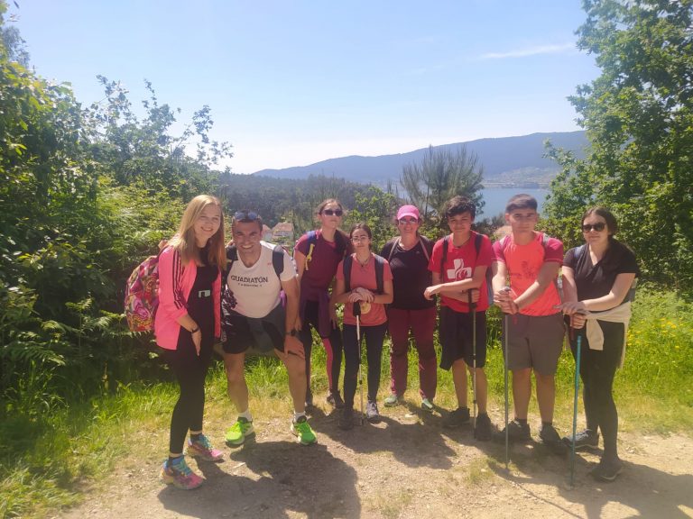 Nuestros alumnos de 4º ESO que están haciendo el Camino de Santiago nos mandan un divertido e ilustrativo podcast para <a href="/CastilloRadio/">Radio Castillo de Luna</a> <a href="/RadioEdu/">RadioEdu</a> sobre sus impresiones acerca de esta magnífica experiencia. 
radioedu.educarex.es/radiocastillod…