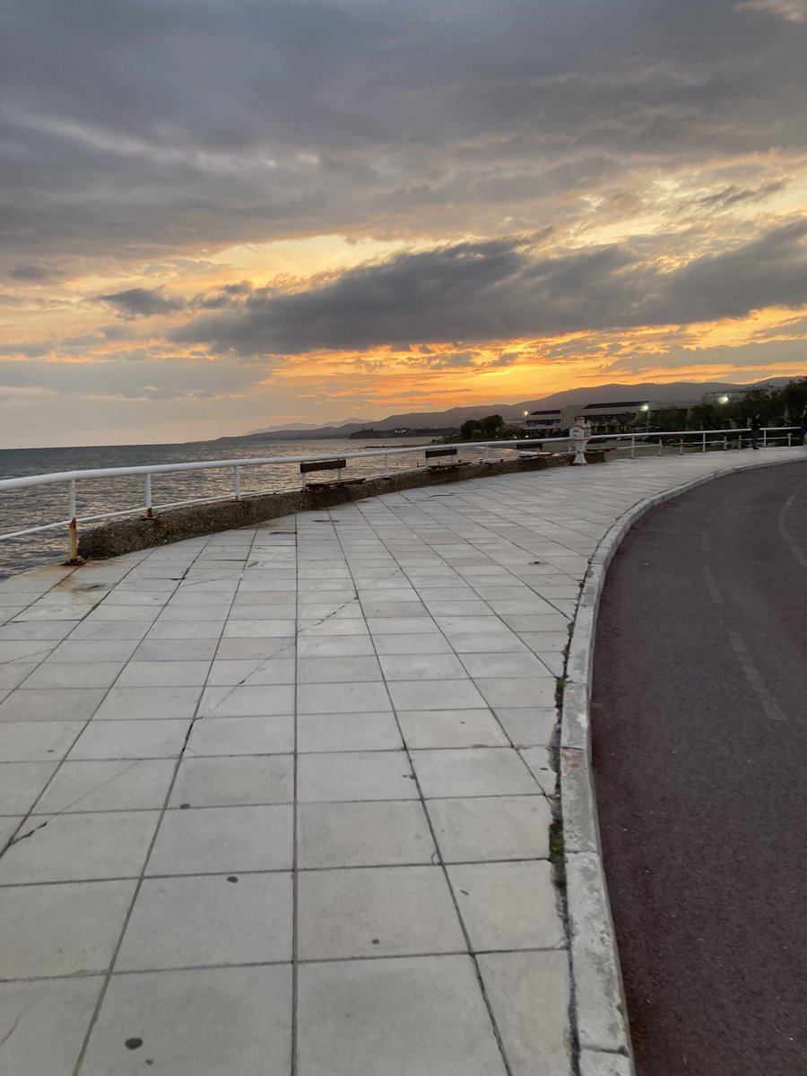 jiakomo_2's tweet image. Καλό βράδυ !!! #AXD