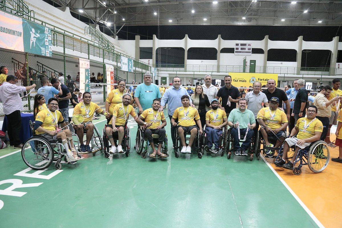 prefeiturapmf's tweet photo. A iniciativa vem incentivando a prática esportiva para pessoas com deficiência (PcD) e hoje já conta com oito modalidades, atendendo alunos a partir dos 6 anos de idade, entre crianças, jovens e adultos.

Quando o assunto é esporte, talento e habilidade, essa galera entende, viu? https://t.co/g0i79OiyEn