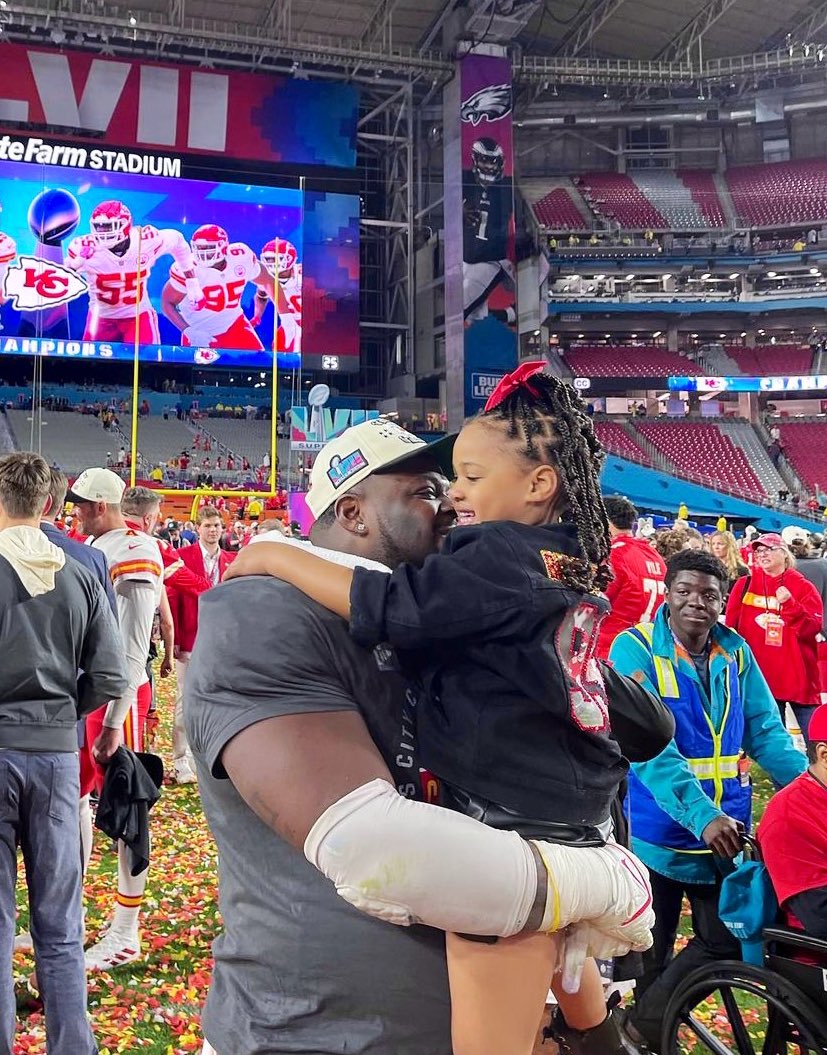 khalenNOTkaylen's tweet photo. This for all them folks that had sooo many negative comments 4 years ago.. 4 years later, i think my baby girl is happy i stayed at that senior bowl.. what y’all think? 😁 #2TimeWorldChamp
#Binky2x https://t.co/zVKfo1BCDl