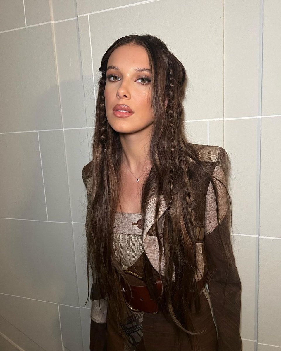 thinkermbb's tweet image. she’s seriously the prettiest person ever