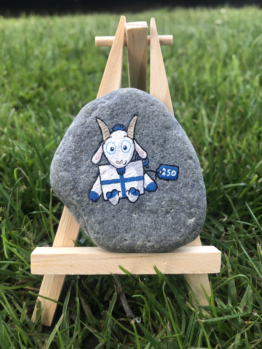 VeeRocks_eth's tweet photo. 250/251 Gift Goat!! Loooove how this one turned out π₯ @garyvee @veefriends #veerocks #veefriends https://t.co/AIhqXkOvQY