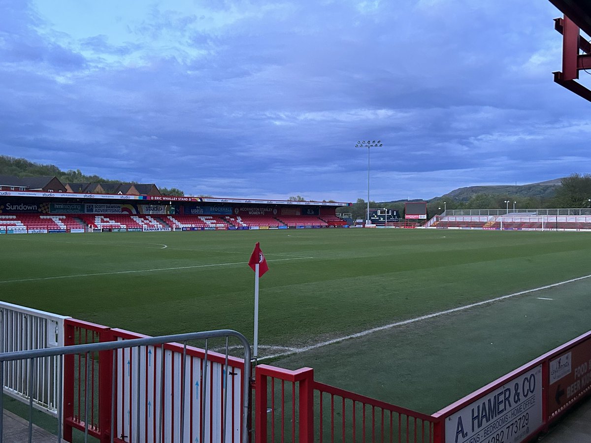 dpb1961's tweet photo. Another game ticked off tonight - great bunch of lads in a 7 or 8 goal thriller - back in for 9am tomorrow for the @ASFCofficial U18’s game (kick off 11am) - nearly done for the season now #sleepforaweek #shotat https://t.co/GOwTISS9lP