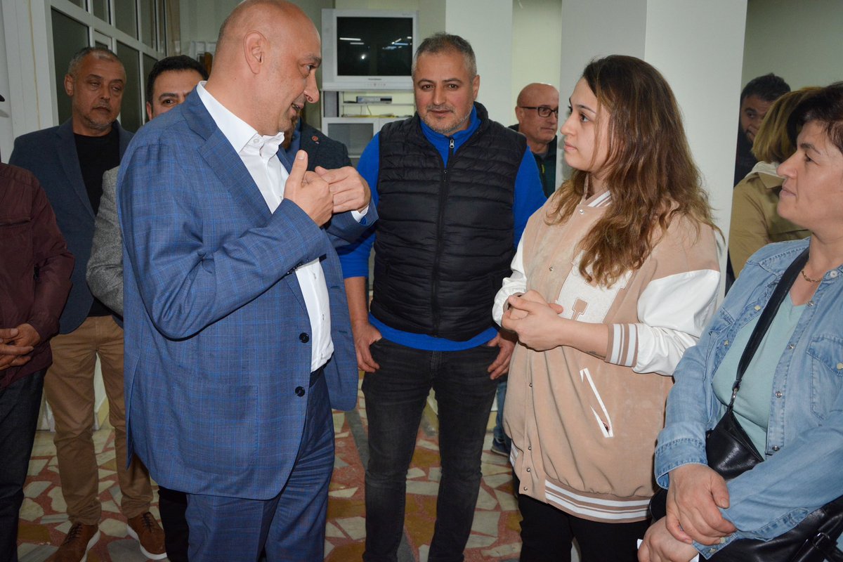 alicoskuntr's tweet photo. Maltepe İlçe Başkanımız @YagizBayraktar , milletvekili adayımız @sevim61038195 ve İBB meclis üyemiz @KayaUluer ile birlikte Tokat İli Killik Köyü Yardımlaşma ve Dayanışma Derneği'ni ziyaret ettik. Dernek Başkanı Ali Abbas Gülmez'e sıcak karşılamaları için teşekkür ederiz #AzKaldı https://t.co/DaQ7fTws4E