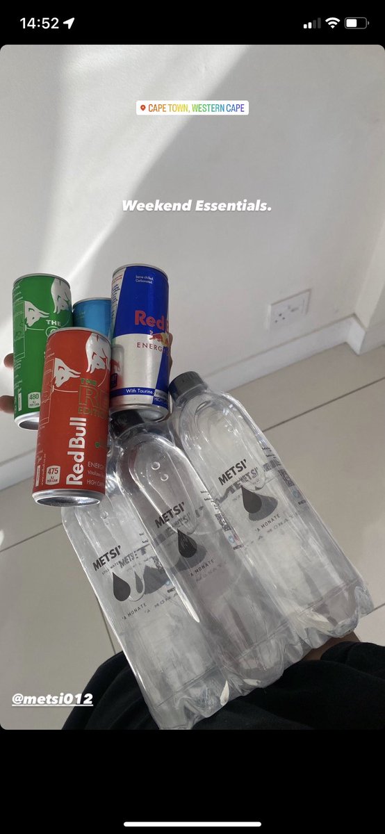 Fhulu_inc's tweet photo. Have a METSI’ weekend 💧💦 https://t.co/k8G2INAutE