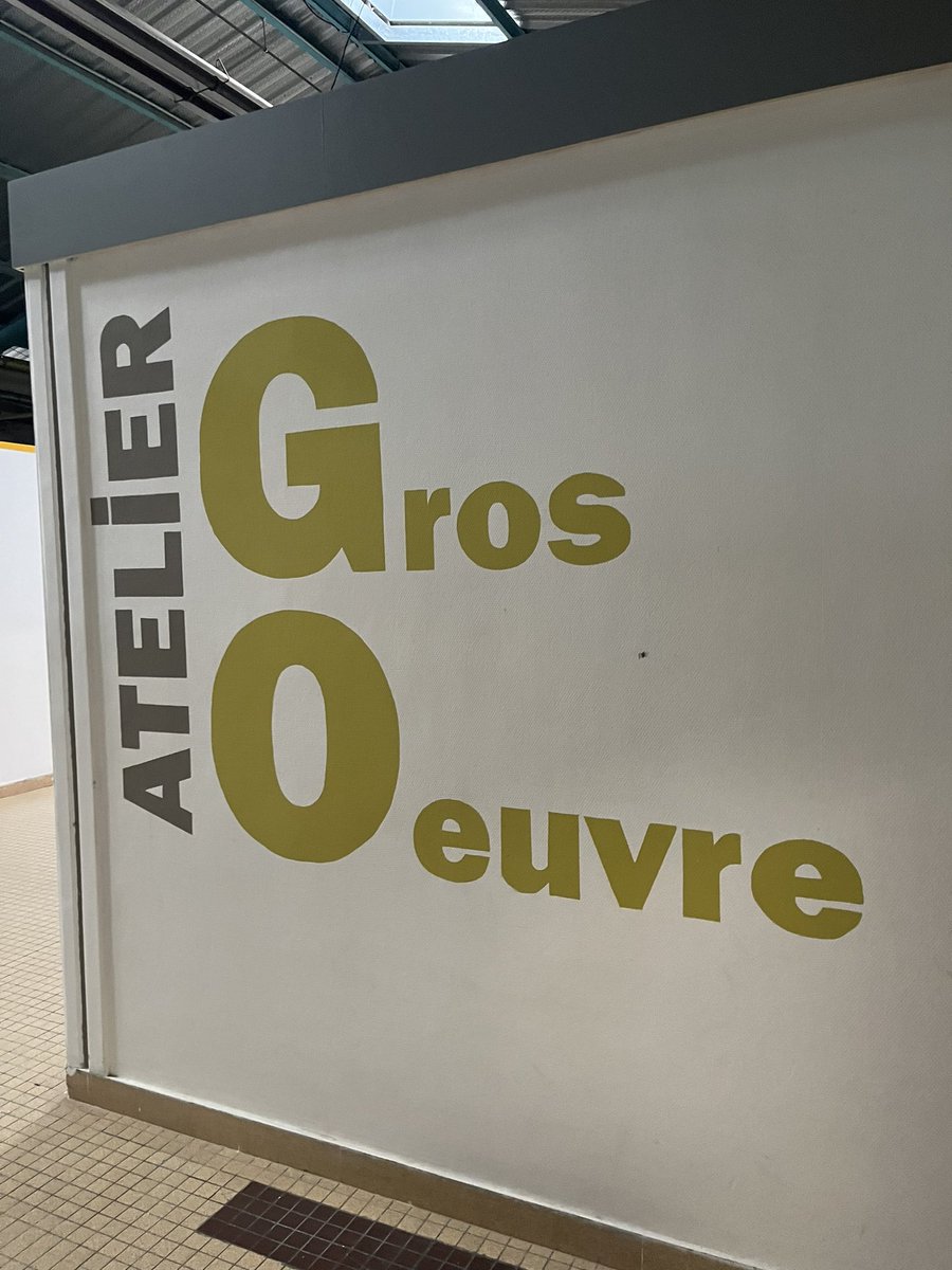 didierlegac's tweet photo. La #réforme des #lycées #professionnels est un vrai choix d’#avenir car ces jeunes (1/3 des lycéens en 🇫🇷) sont ceux qui ont le plus besoin de #soutien. Heureux que le @gouvernementFR valorise cette filière. Je l’ai dis ce matin ⬇️ aux équipes du lycée Dupuy de Lôme à @BrestFr https://t.co/0I8oa12mHq