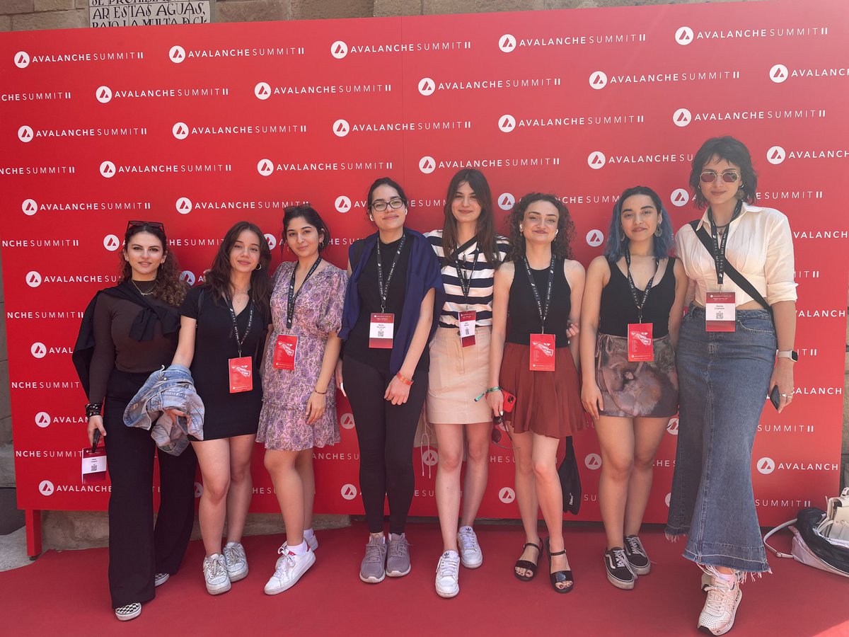 esma9mr's tweet photo. What an incredible event! We attended many talks and gained valuable insights. We also had the privilege of speaking with experts in the field.
"I would like to express my sincere gratitude to @HerDAOTurkiye for their support in my attendance at the event. #AvalancheSummit https://t.co/wkL67vUOoc