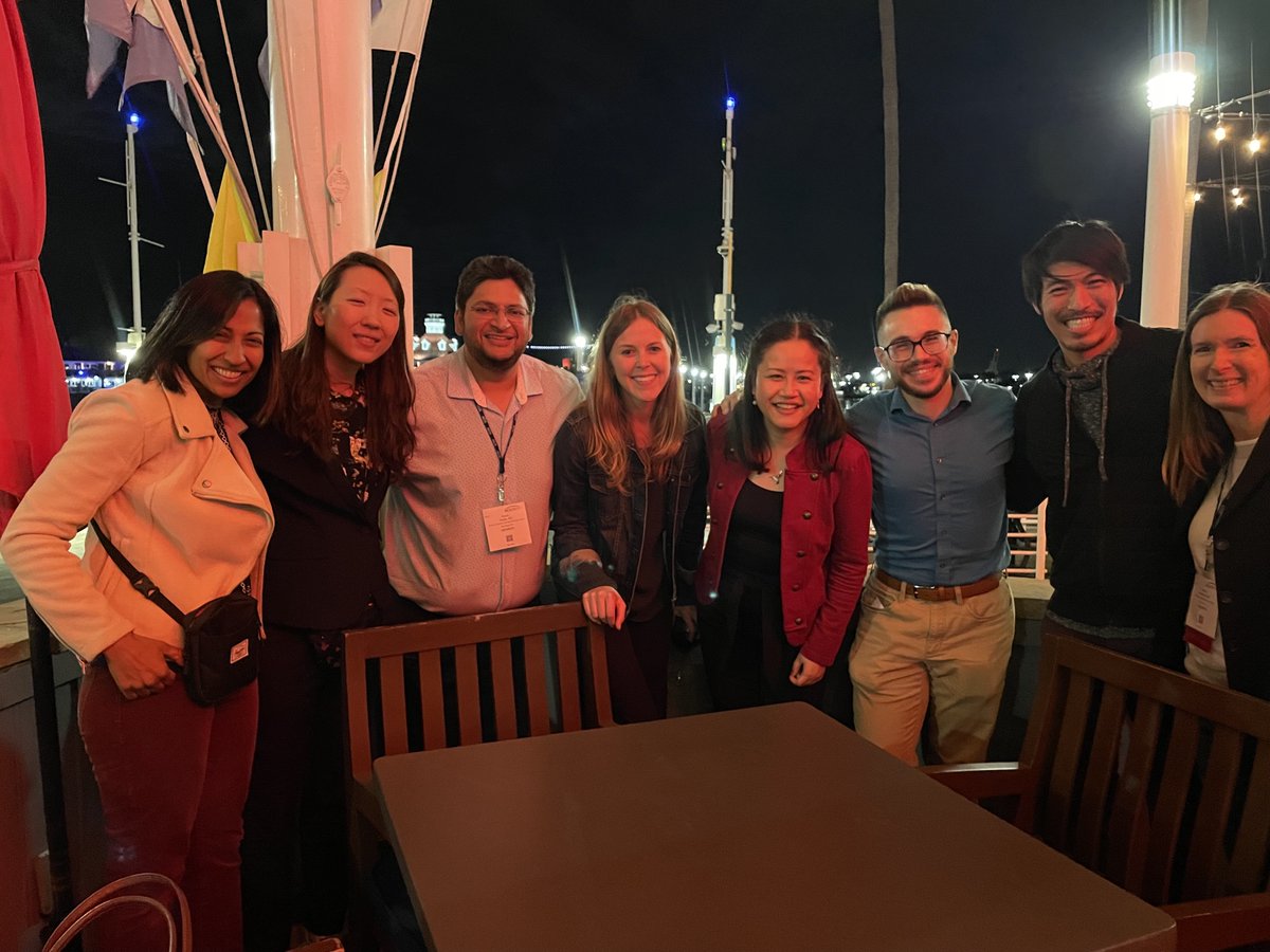 UCSDGeriGeroPal's tweet photo. UC San Diego Geriatrics Fellows, both current and alums at #AGS23 @AmerGeriatrics @RoopaliGuptaMD #geriatrics https://t.co/Lk6NVj4ave