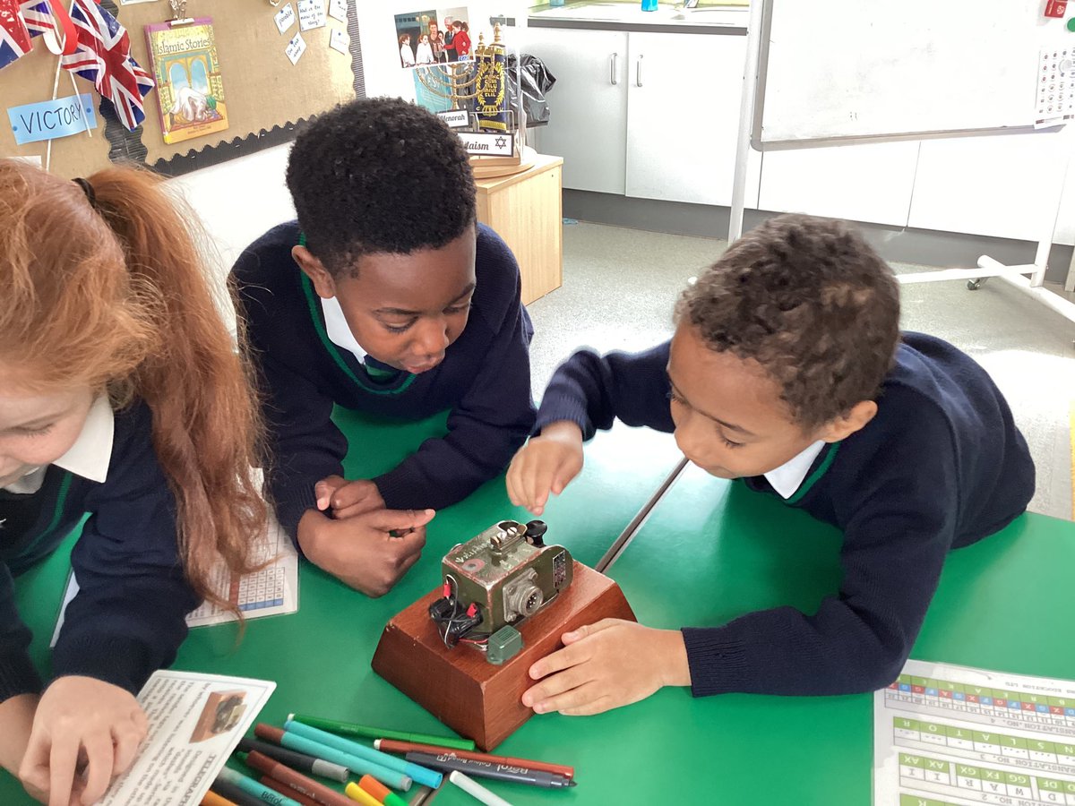 Year2TLTPA22's tweet photo. Year 2 loved our History workshop day learning about WWII, we explored artefacts and learnt many interesting facts. We did loads of drama which was a lot of fun! Thanks for funding @LimeTreeFriends .@BrightFuturesET #ltpa https://t.co/sJFmsUc6cS