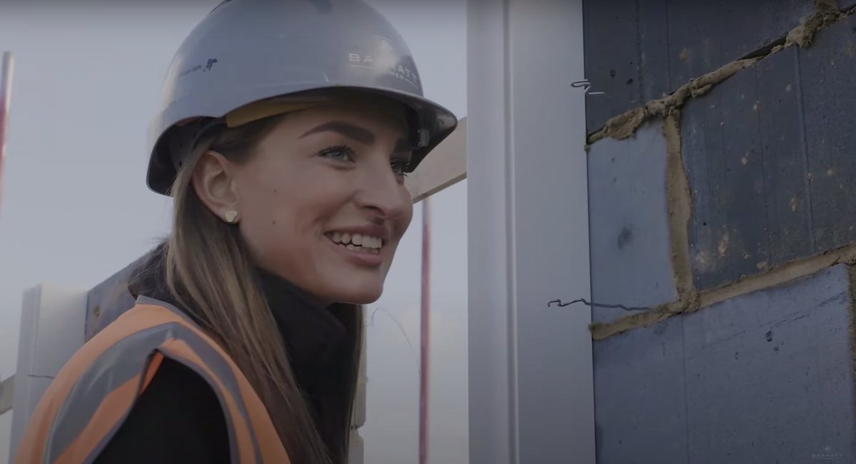 WomenInConst's tweet image. RT @PhilspaceLtd

🎥 Follow a day in the life of an assistant site manager in this video by @BarrattHomes!

Watch here: youtu.be/LY8e7WXu2bI?ut…

#WomenInConstruction #Construction #AssistantSiteManager