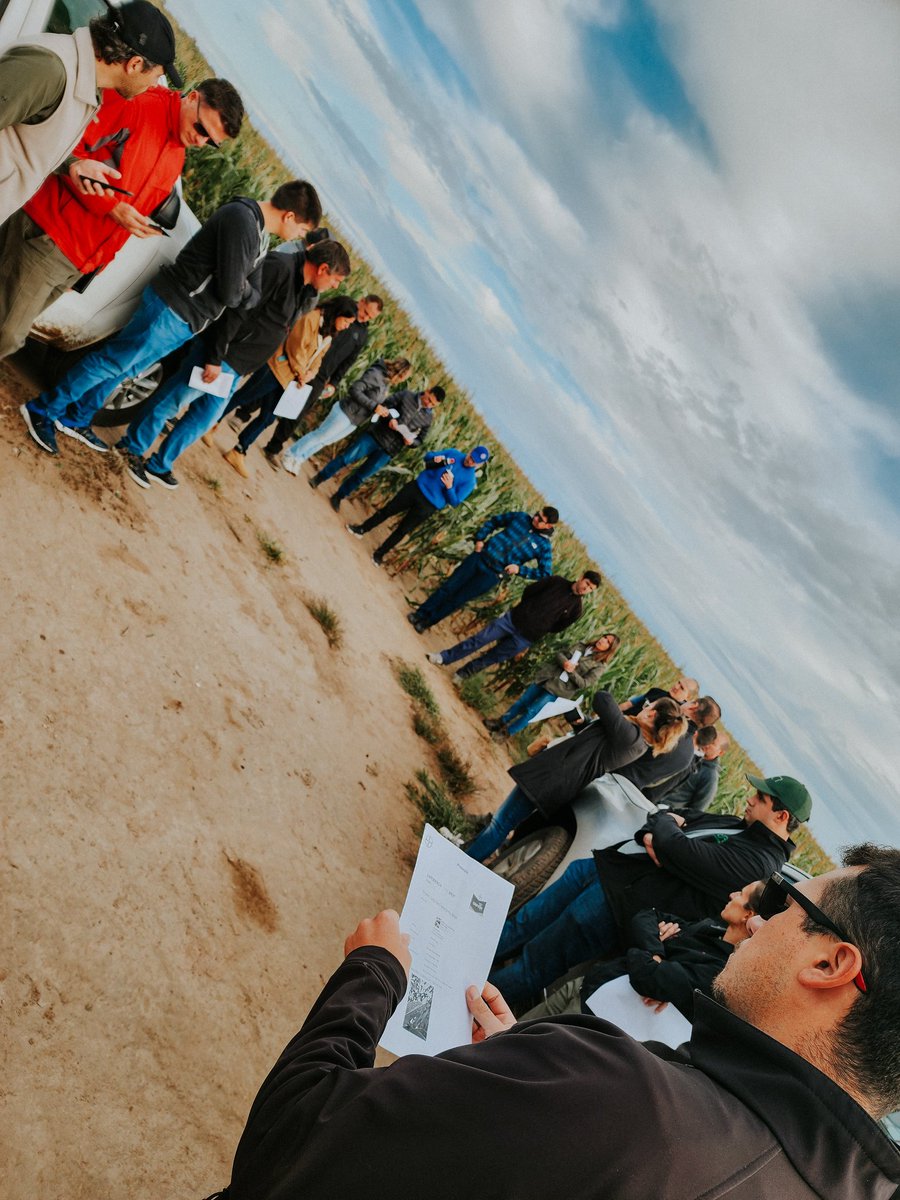 José Bertorello (@joseb_cba) on Twitter photo 🌽✅️ || 🍄❌️
Recorrida a ensayo de #Fungicidas en Chajan (Cba), junto al #OneTeam de @Bayer4CropsAR
.
<a href="/DekalbArgentina/">DEKALB Argentina</a> <a href="/LaTijeretaMaiz/">La Tijereta Maíz</a>
<a href="/FieldViewArg/">FieldView Argentina</a> #Cripton #CriptonXPro 🌽✅️ || 🍄❌️
Recorrida a ensayo de #Fungicidas en Chajan (Cba), junto al #OneTeam de @Bayer4CropsAR
.
<a href="/DekalbArgentina/">DEKALB Argentina</a> <a href="/LaTijeretaMaiz/">La Tijereta Maíz</a>
<a href="/FieldViewArg/">FieldView Argentina</a> #Cripton #CriptonXPro