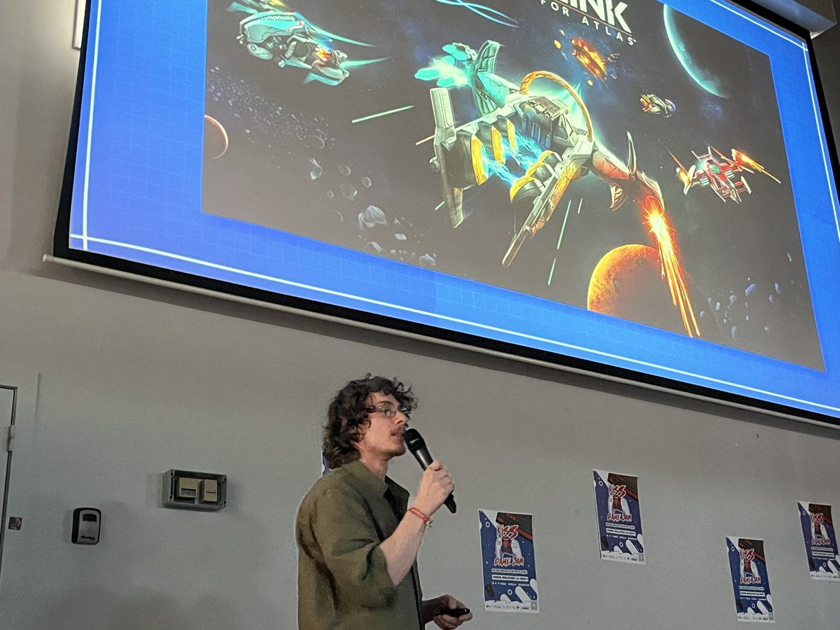 WALGAbe's tweet image. Conférence de lancement de #LaKiss #GameJam par @DrGeraud 👻

Merci au partenaires 😎
@digitalwallonia @heajofficiel @WALGAbe @micbelgique @quai10charleroi #ForJ