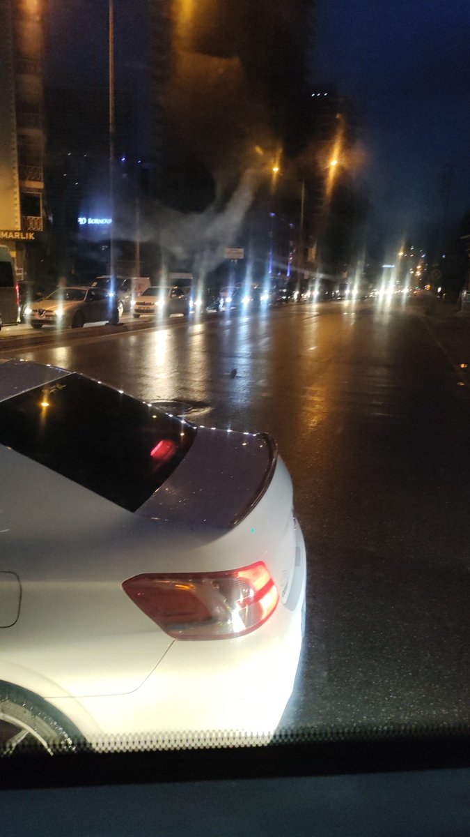 İzmir'in Halini görün <a href="/izmirhim/">İzmir HİM</a> <a href="/drmustafaidug35/">Dr. Mustafa İduğ</a> <a href="/herkesicinCHP/">CHP 🇹🇷</a> <a href="/kilicdarogluk/">Kemal Kılıçdaroğlu</a> <a href="/Seyit_TORUN/">Seyit Torun</a> <a href="/izmirbld/">İzmir Büyükşehir Belediyesi</a> <a href="/Akparti/">AK Parti</a> <a href="/avhamzadag/">HAMZA DAĞ</a> <a href="/BY/">Binali Yıldırım</a> 19.02 de bindim 59 hattına 1 siteden saat 20.39 kestane eksoz dönemedik MESFE 3KM VAR YADA YOK BECERİKSİZ BELEDİYE VE BÜYÜKŞEHİR YÖNETİMİ. TERBİYESİZLİK