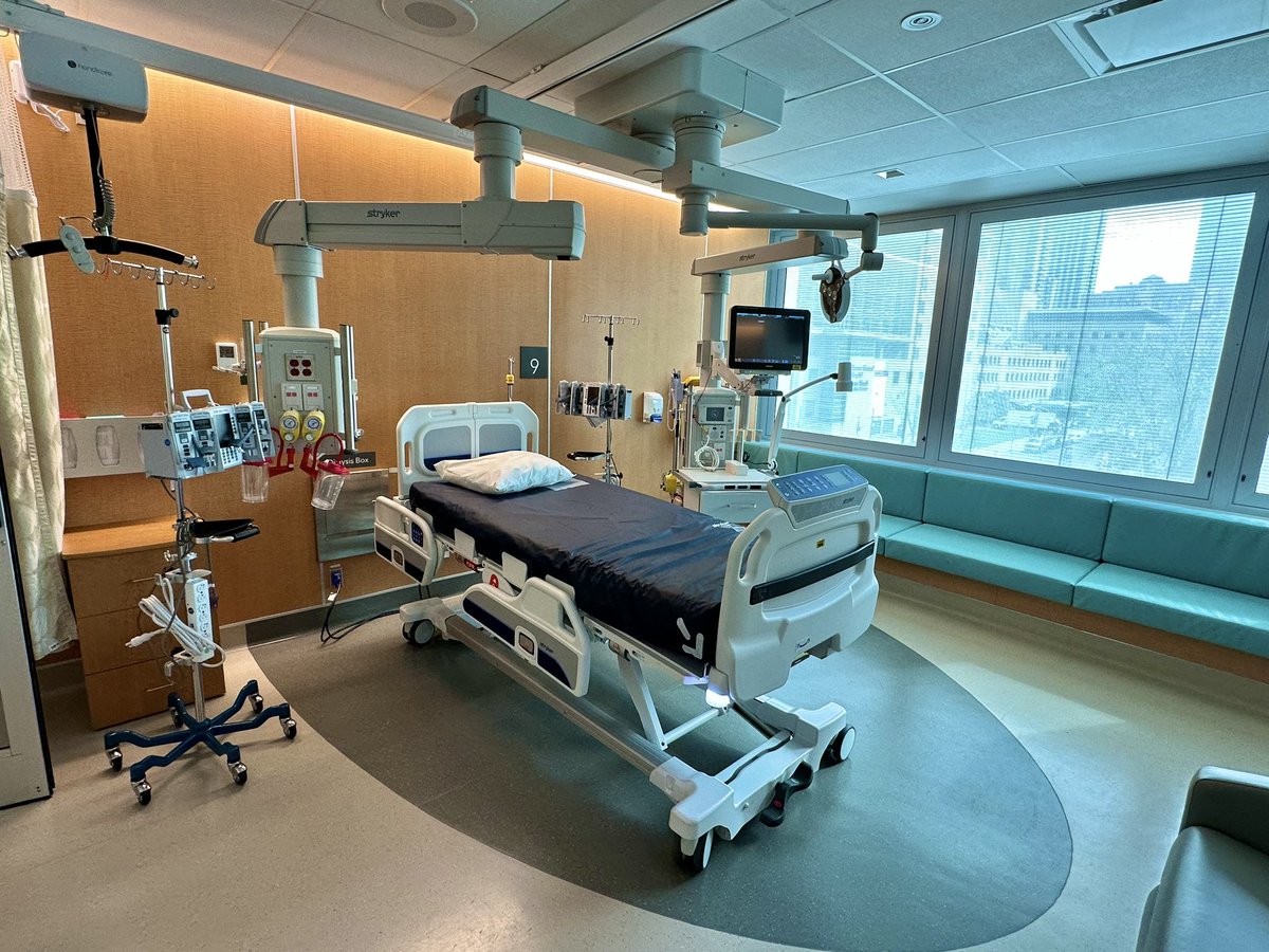 StephenLap's tweet photo. Official opening of the new @SinaiHealth Kimmel-Schatzky ICU today! Move in next week!
@KateSchatzky  @shawnkimel https://t.co/4wExtmV6IM