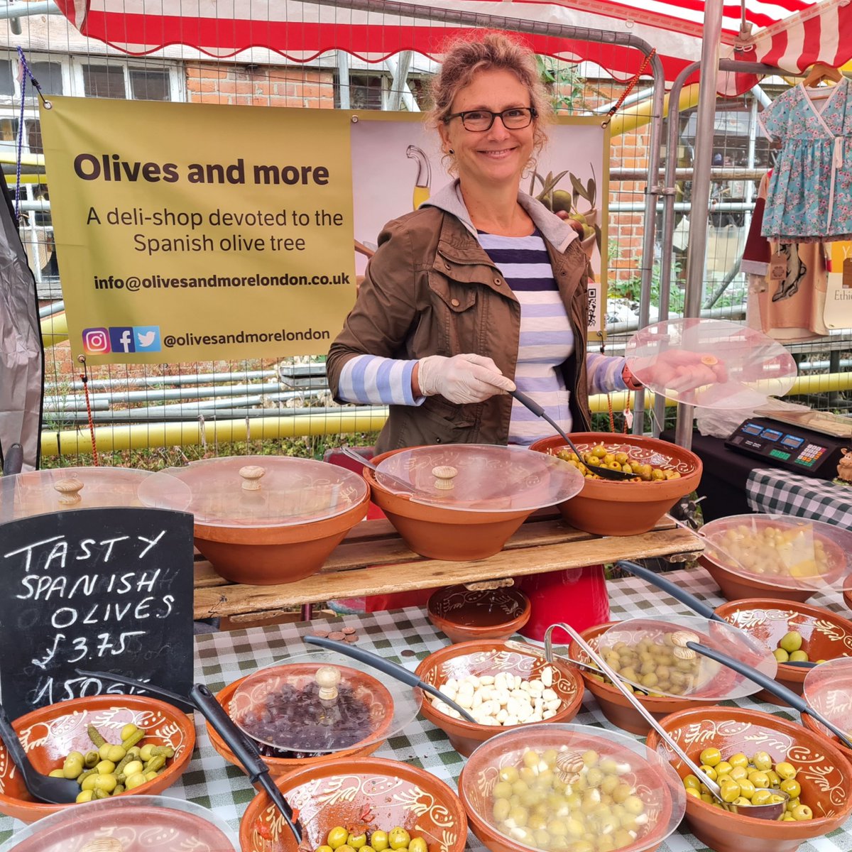 CPFoodMarket's tweet photo. Tomorrow at the market: @olivesandmore, #localhoney, @Y_Kairos #upcycled clothes, #TalkingCrystals, #AmroTreasures and all the usual good stuff.
Click for full details. - https://t.co/IZhCnLwCzA @shopse19 @crystalpalacett #shopse19 #crystalpalacetriangle https://t.co/PIB9MajHpb