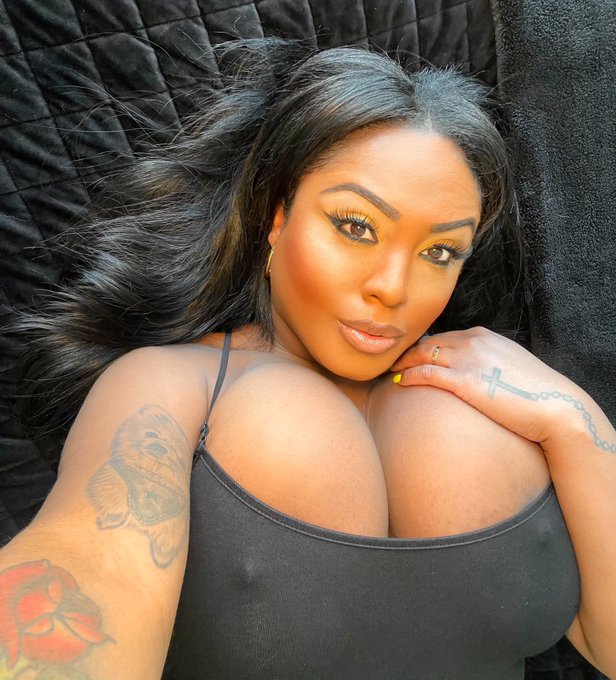 Wanna come lay with me ? I like to snuggle 🥰 https://t.co/7JOFra1Jqo #dallas #texas #cincodemayo #friday<a href="/tag/texas"class="tags"><span>#texas</span></a><a href="/tag/friday"class="tags"><span>#friday</span></a><a href="/tag/allnatural"class="tags"><span>#allnatural</span></a><a href="/tag/dallas"class="tags"><span>#dallas</span></a><a href="/tag/cincodemayo"class="tags"><span>#cincodemayo</span></a>