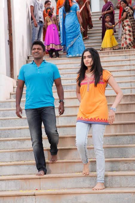 KumaSridevi's tweet photo. @adah_sharma You were also very good in movie Ranavikrama with Puneeth Rajkumar.Hope your talent is now recognised 🦋🦋🦋 https://t.co/wx2hxXhkfy