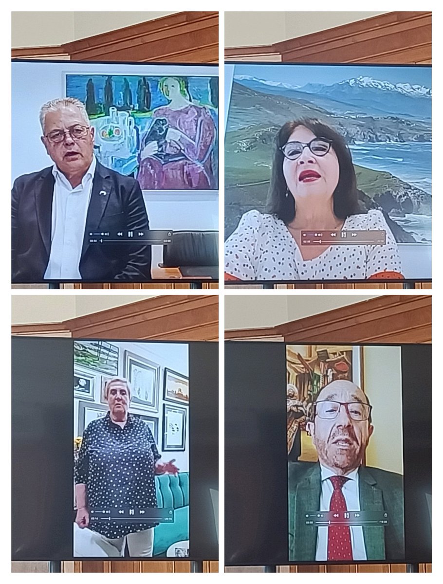 PatrimonioGeo's tweet photo. Amigos, familiares, admiradores  y políticos agradecen a Jesús con gran cariño el esfuerzo invertido para, entre otros logros, conseguir la declaración del Parque Natural de las Dunas de Liencres y Costa Quebrada @IGME1849 @sgeologica @PdelaMagdalena @costaquebradaPG https://t.co/CZfPG8sh7S